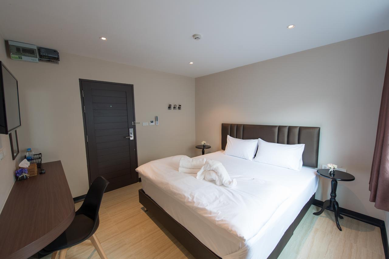 Standard King Room,720276676:JPEG